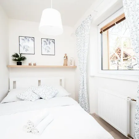 Chata Nad Bresteckou Skalou Apartman *