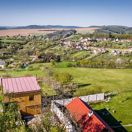 Chata Nad Bresteckou Skalou * Břestek